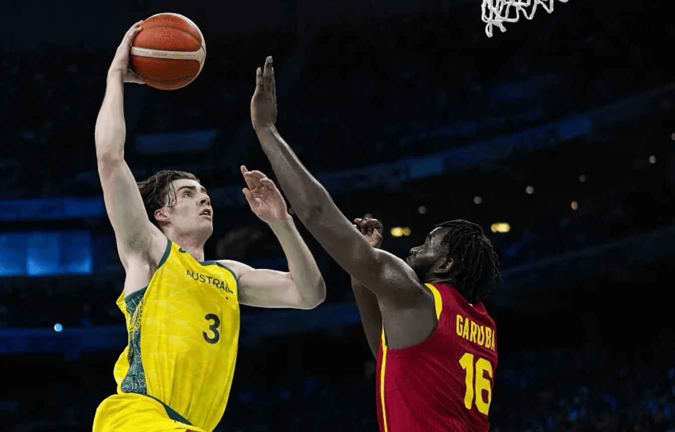 西班牙男篮险胜篮网，波尔津吉斯统治全场