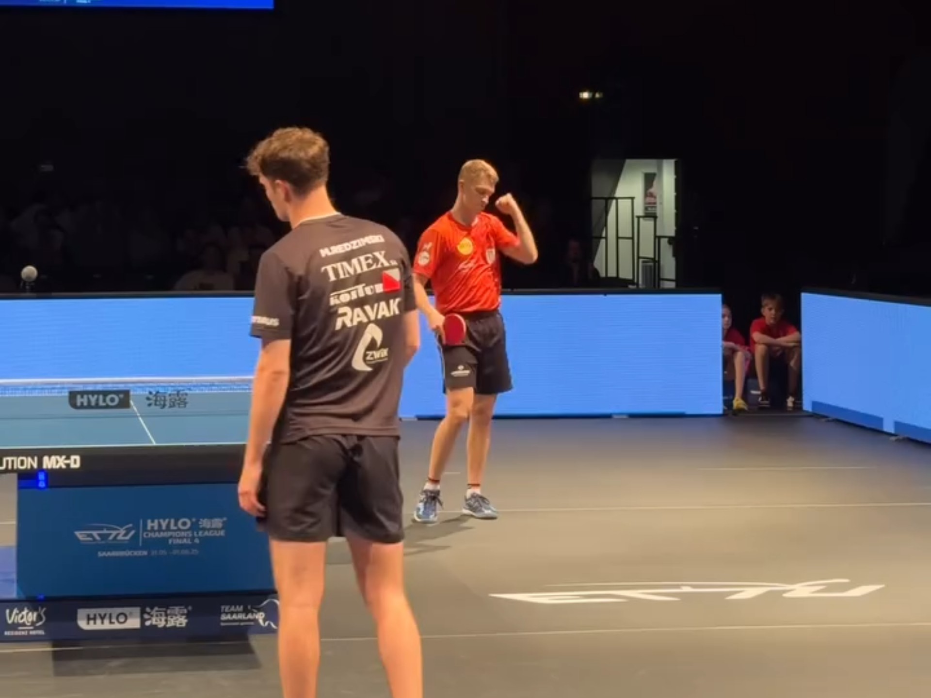 法国乒乓球队绝地反击波兰乒乓球队，奥恰洛夫送出助攻