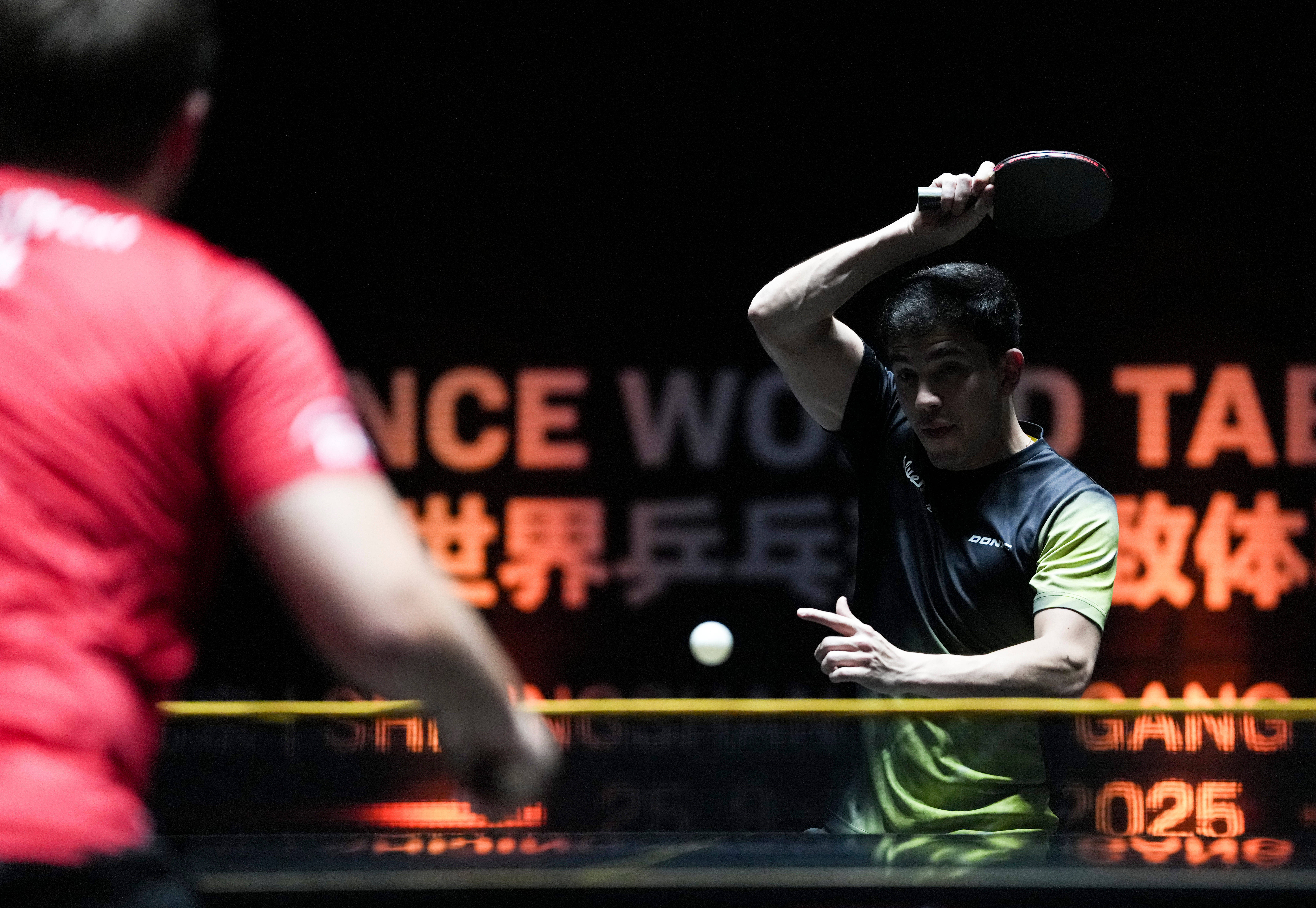 包含世界聚焦！乒乓球赛事全球收视创新高的词条