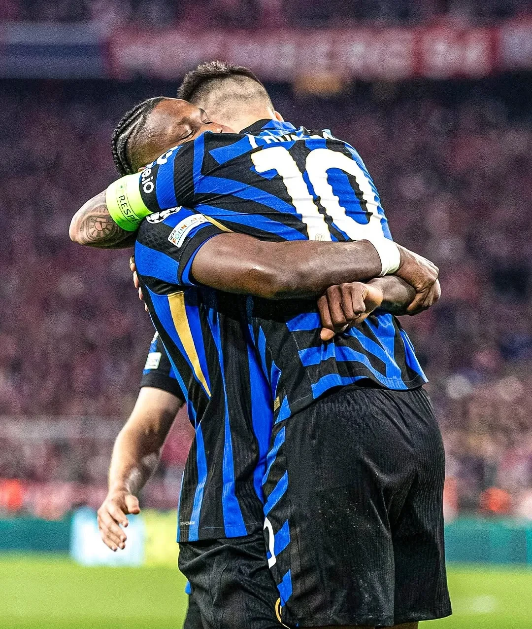 国际米兰翻盘挪威,伊布统治全场 国际米兰翻盘挪威,伊布统治全场