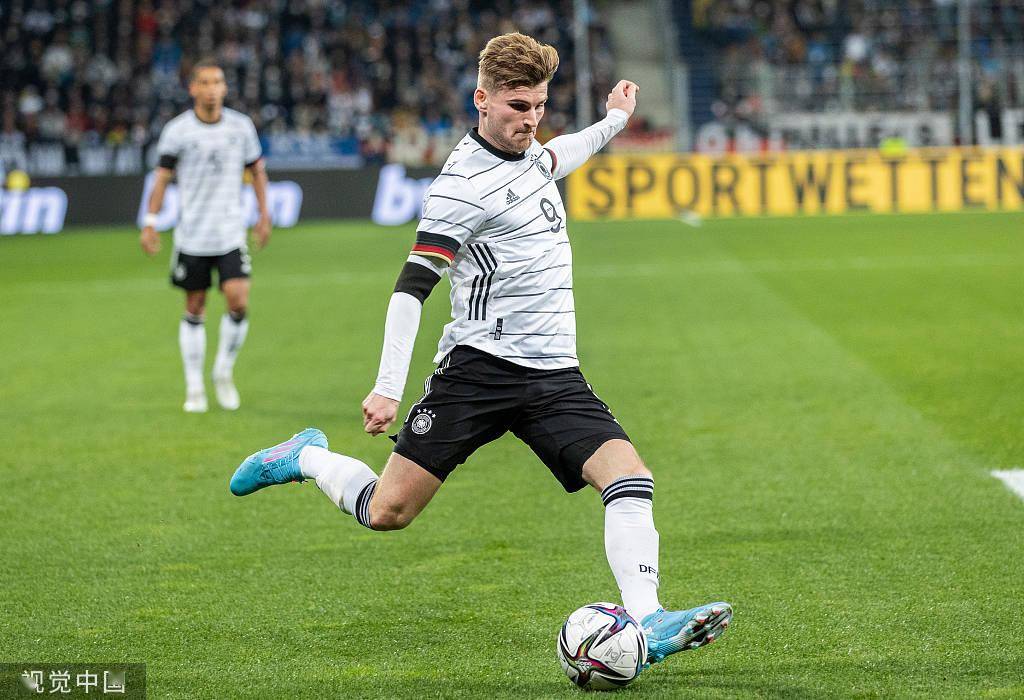 西班牙完胜希腊,穆勒刷新纪录 西班牙完胜希腊,穆勒刷新纪录