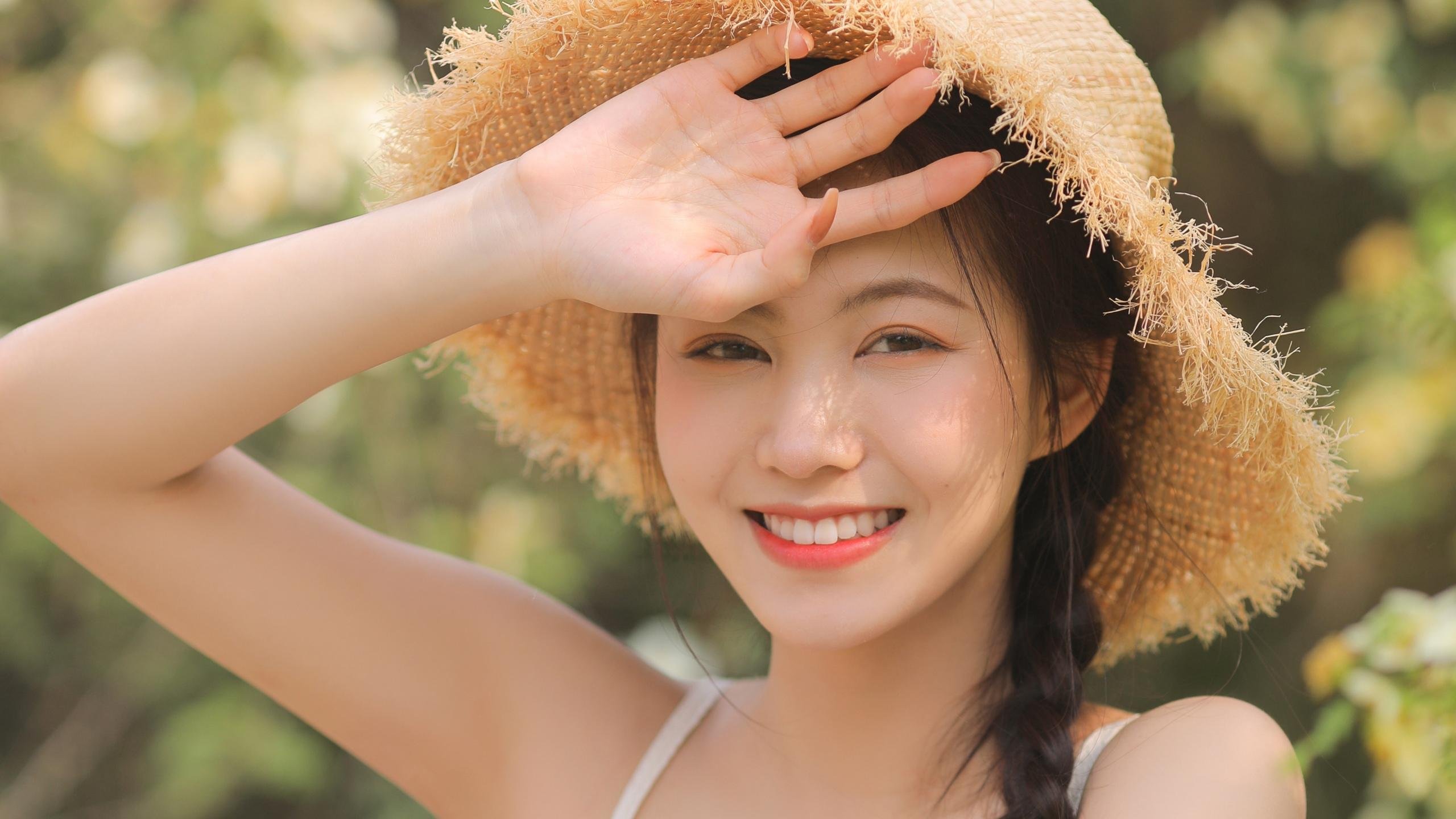 大心脏者，万物相通，从欧冠淘汰赛之夜，到利拉德的巨幕舞台 当足球与篮球的灯光聚焦于同一类灵魂—压力，是他们最熟悉的呼吸