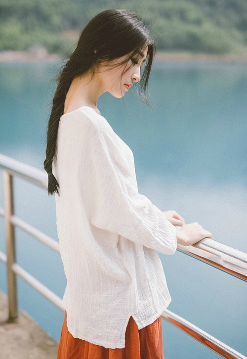 绿茵场上的浪潮，金玟哉崛起与阿尔及利亚速胜背后的新足球哲学