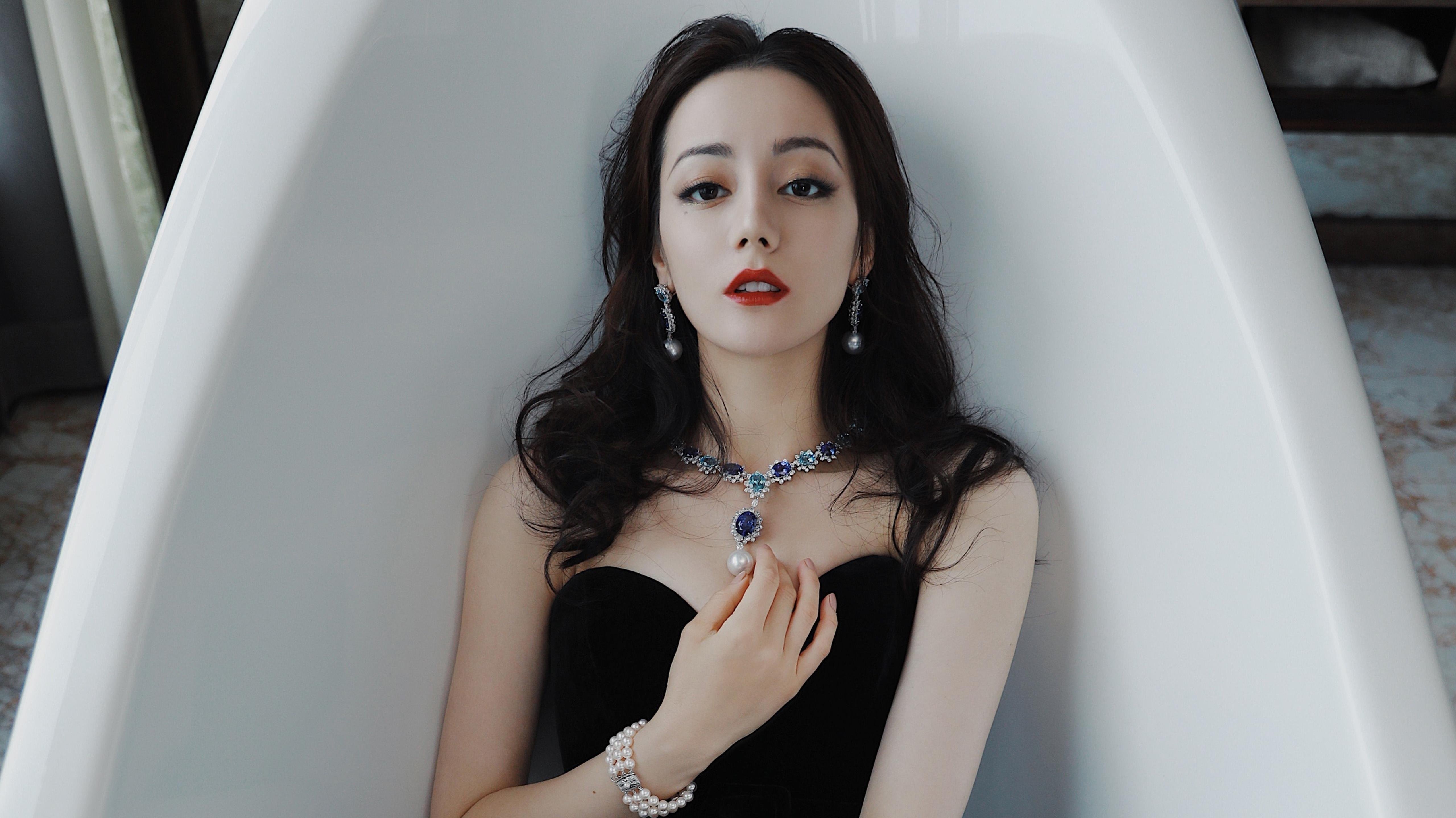 当詹姆斯降临新疆队,一场横跨太平洋的篮球魔幻现实