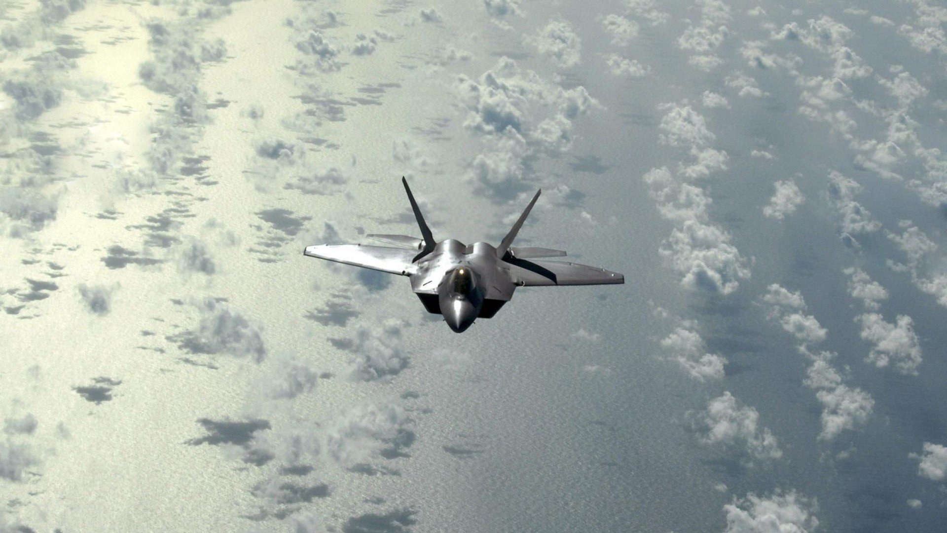 赛道与球场，当F1街道赛的极速之夜遇见约基奇的魔术师时刻